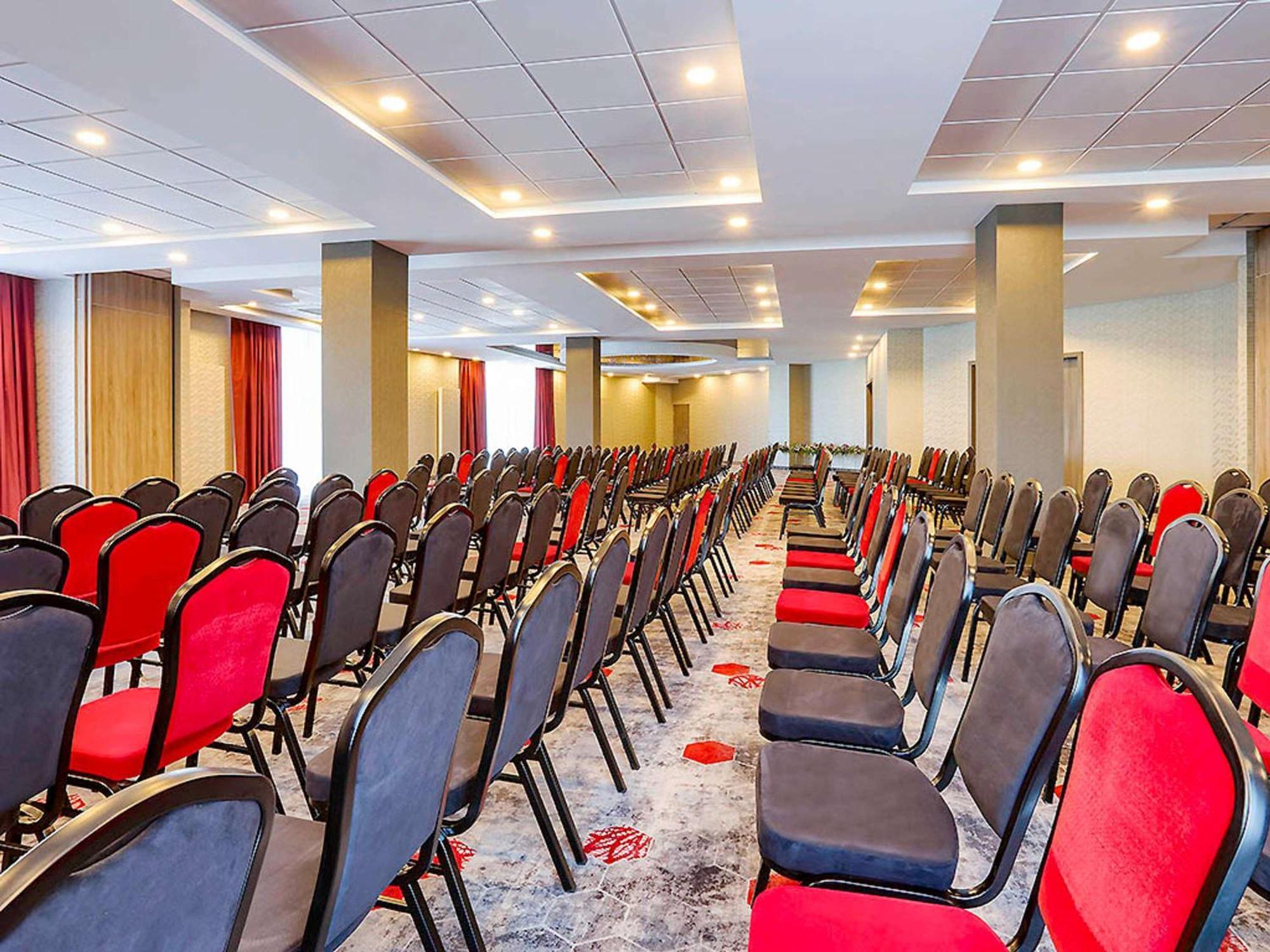 Ibis Styles Nowy Sacz Otel Dış mekan fotoğraf